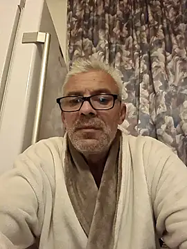 Snapshot of Picolo4111 chatting on October 2025 06:30:01 PM Picolo4111 online show from October 2025 06:30:01 PM