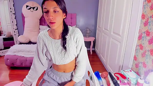 Iris Stone  online show from January 2025 05:24:01 PM