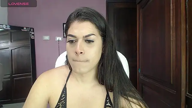 Luciana Ortiz1 online show from January 2025 05:34:02 PM