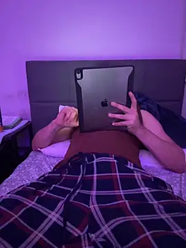 Snapshot of Daniel2zuZ chatting on October 2025 04:00:02 AM Daniel2zuZ online show from October 2025 04:00:02 AM