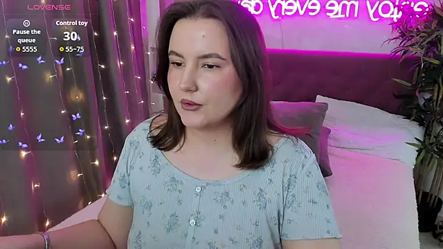 FeralPeach online show from February 2026 05:39:01 AM