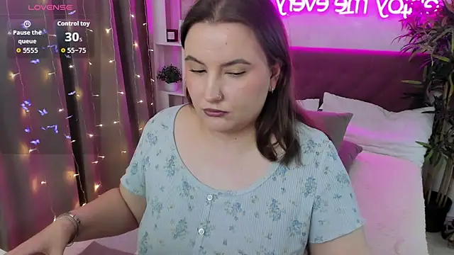 FeralPeach online show from February 2026 05:22:02 AM