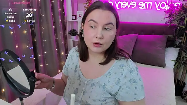 FeralPeach online show from February 2026 05:48:02 AM