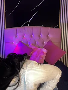 Ady 18 online show from September 2025 07:47:01 PM