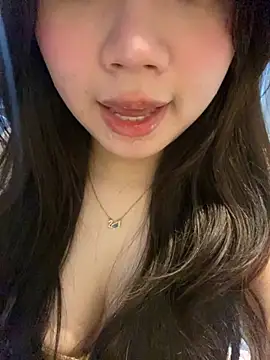 Hotellinh12 online show from November 2025 01:44:02 PM