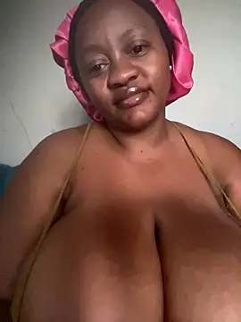 Chubbykarisma27 online show from September 2025 12:54:01 PM