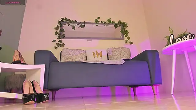 thais dreams online show from February 2025 12:36:02 PM