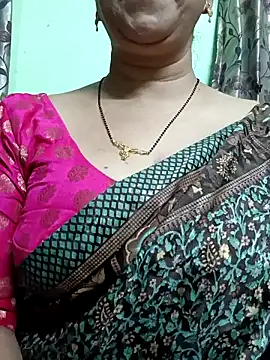 Snapshot of Rosy-B chatting on December 2024 12:56:02 AM Rosy-B online show from December 2024 12:56:02 AM