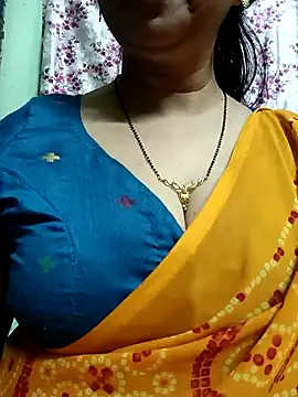 Snapshot of Rosy-B chatting on December 2024 09:50:02 PM Rosy-B online show from December 2024 09:50:02 PM