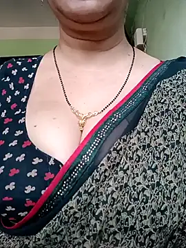 Snapshot of Rosy-B chatting on January 2025 09:53:02 AM Rosy-B online show from January 2025 09:53:02 AM