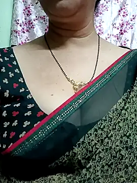 Snapshot of Rosy-B chatting on January 2025 01:20:01 PM Rosy-B online show from January 2025 01:20:01 PM