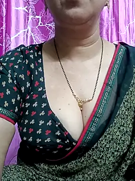 Snapshot of Rosy-B chatting on March 2025 05:27:02 PM Rosy-B online show from March 2025 05:27:02 PM