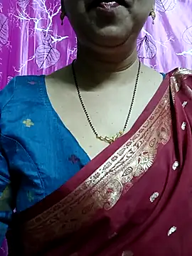 Snapshot of Rosy-B chatting on March 2025 06:30:01 PM Rosy-B online show from March 2025 06:30:01 PM