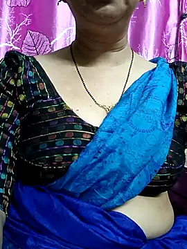 Snapshot of Rosy-B chatting on March 2025 09:48:02 PM Rosy-B online show from March 2025 09:48:02 PM