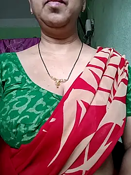 Snapshot of Rosy-B chatting on September 2025 12:21:01 AM Rosy-B online show from September 2025 12:21:01 AM