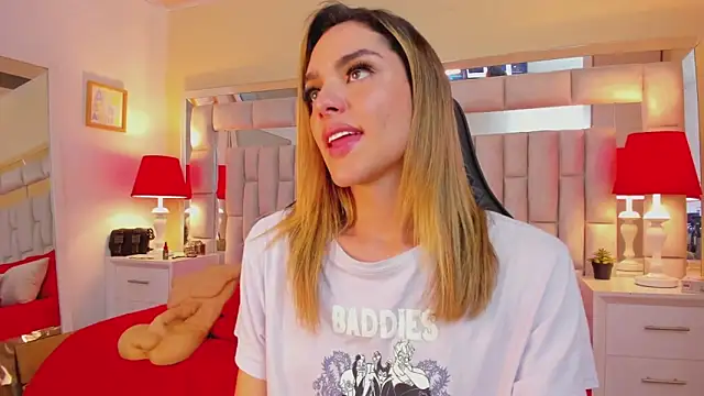 mariiahneedles online show from January 2025 10:29:02 PM