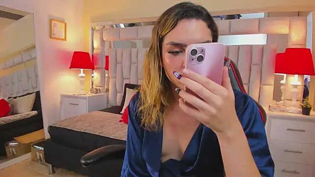 mariiahneedles online show from January 2025 02:09:02 AM