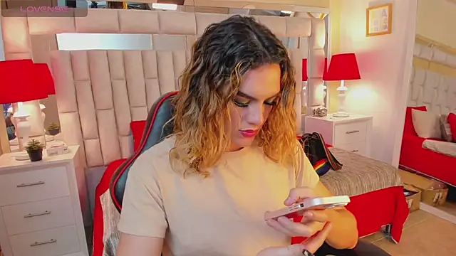 mariiahneedles online show from January 2025 08:33:01 PM