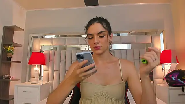 mariiahneedles online show from October 2025 01:17:01 AM