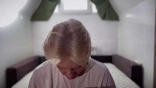 Nick Win online show from January 2025 07:26:01 AM