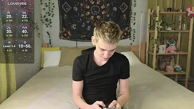 Nick Win online show from November 2025 04:14:02 PM