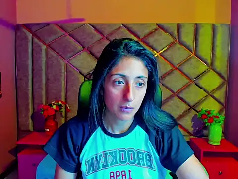 Cameron cutte online show from November 2025 08:10:01 PM