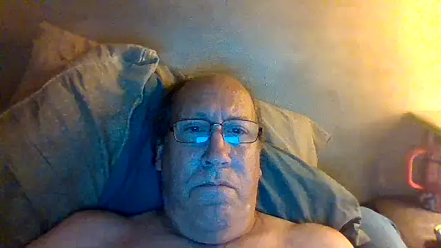 Snapshot of hornyrich69 chatting on May 2026 05:15:02 AM hornyrich69 online show from May 2026 05:15:02 AM