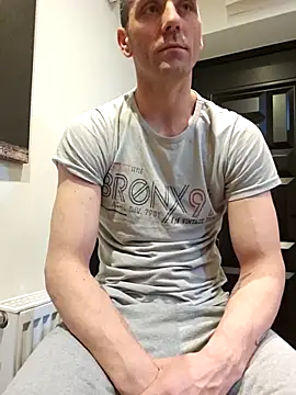 Aian09 online show from March 2025 04:30:02 PM