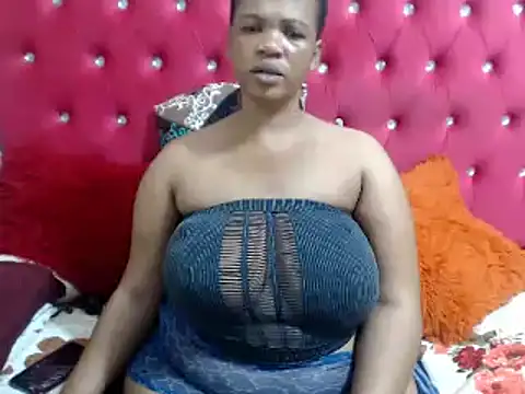 Snapshot of FreakyAngel3X chatting on February 2025 07:38:01 PM FreakyAngel3X online show from February 2025 07:38:01 PM