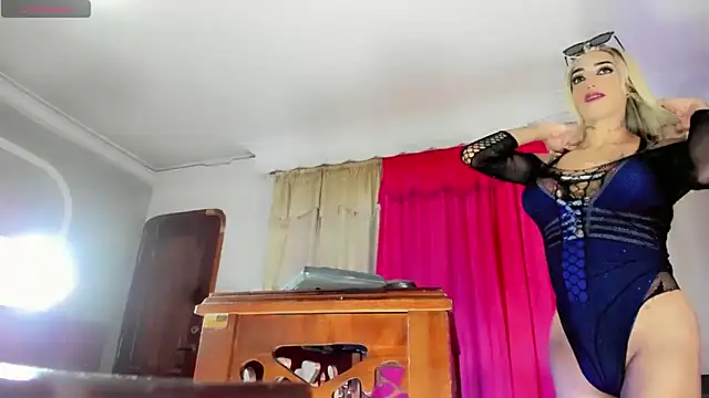 Snapshot of Jimena_Grey chatting on September 2025 05:20:02 AM Jimena Grey online show from September 2025 05:20:02 AM