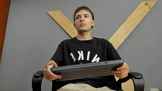 bower and colucci online show from December 2024 02:48:02 PM