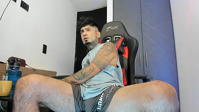 Snapshot of sergiio_mesa27 chatting on February 2025 11:35:01 PM sergiio mesa27 online show from February 2025 11:35:01 PM