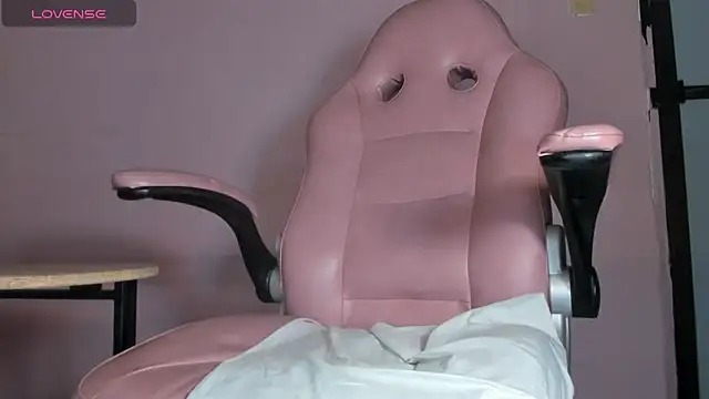 Lissalittlee online show from February 2025 10:52:02 PM