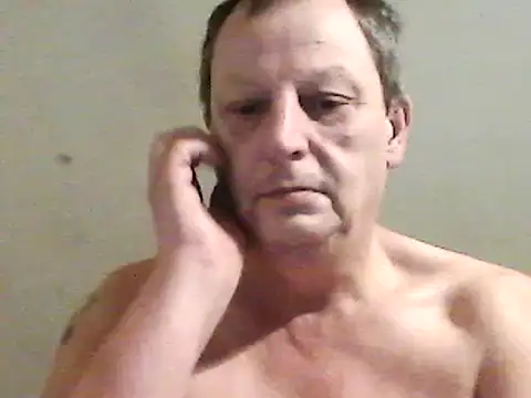 Snapshot of chubbybear2cum chatting on December 2024 02:42:02 AM chubbybear2cum online show from December 2024 02:42:02 AM