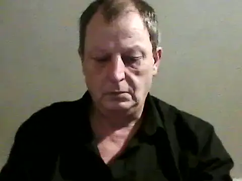 Snapshot of chubbybear2cum chatting on February 2025 11:41:02 PM chubbybear2cum online show from February 2025 11:41:02 PM