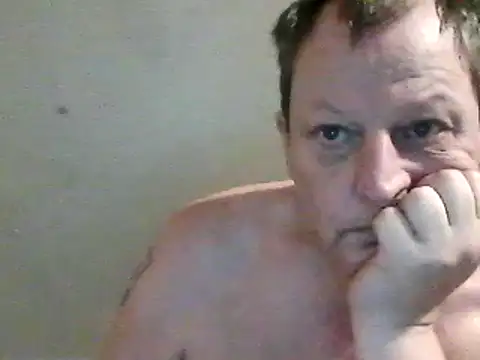 Snapshot of chubbybear2cum chatting on February 2025 11:21:02 AM chubbybear2cum online show from February 2025 11:21:02 AM