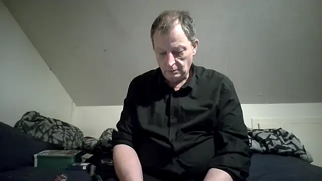 Snapshot of chubbybear2cum chatting on February 2026 05:19:01 AM chubbybear2cum online show from February 2026 05:19:01 AM