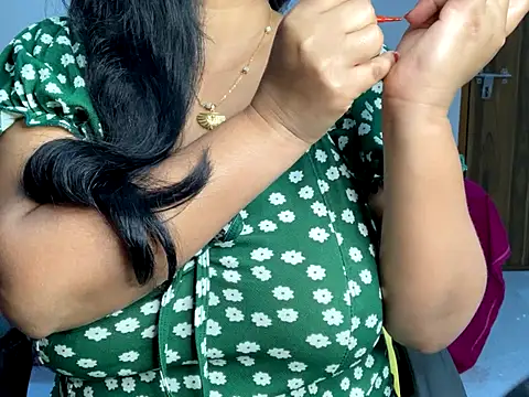 Aishwarya 101  online show from November 2025 04:29:02 PM