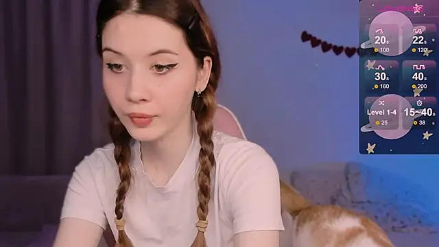 CoddleWeeper  online show from November 2025 01:37:01 AM