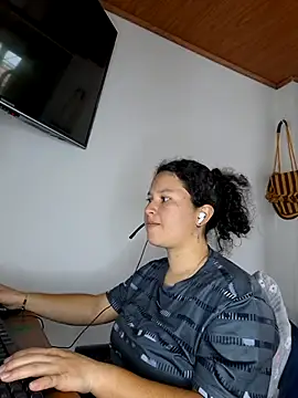 Selket11 online show from March 2025 03:15:02 PM