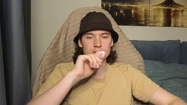 Snapshot of MoreRealAlex chatting on June 2026 11:53:02 PM MoreRealAlex online show from June 2026 11:53:02 PM