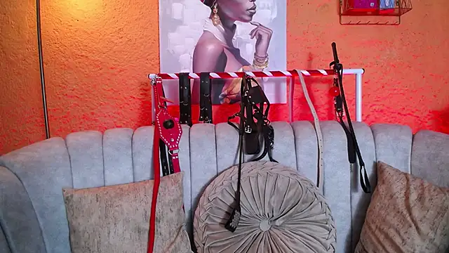 Naty slavedoll online show from February 2026 12:13:02 PM