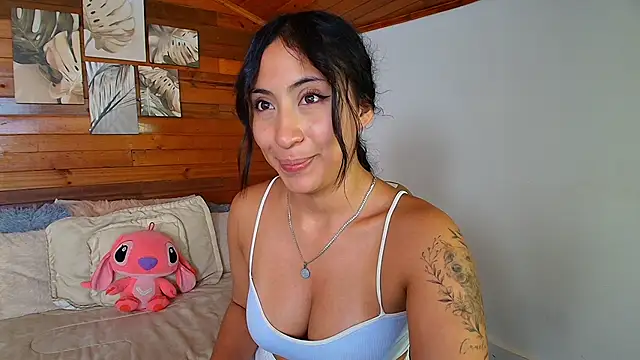 amber curly online show from February 2026 11:09:01 PM