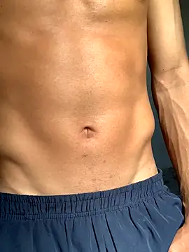 Biez01 online show from December 2025 05:44:02 PM