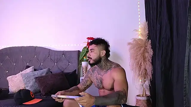 john cartter1 online show from April 2026 12:25:01 PM