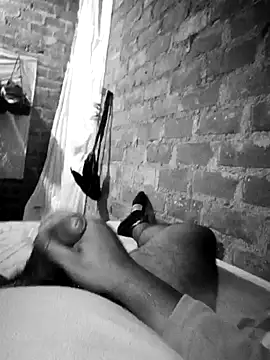 Snapshot of Dnick2 chatting on January 2025 06:30:02 AM Dnick2 online show from January 2025 06:30:02 AM