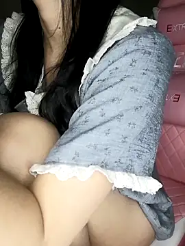 Snapshot of _Linez_ chatting on March 2025 06:53:02 PM  Linez  online show from March 2025 06:53:02 PM