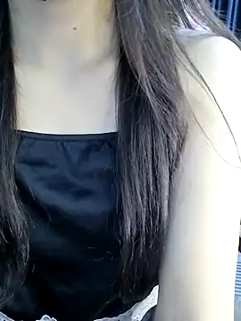 Snapshot of _Linez_ chatting on September 2025 05:25:01 PM  Linez  online show from September 2025 05:25:01 PM