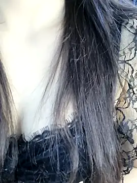 Snapshot of _Linez_ chatting on October 2025 05:42:01 PM  Linez  online show from October 2025 05:42:01 PM