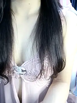 Snapshot of _Linez_ chatting on October 2025 04:59:02 PM  Linez  online show from October 2025 04:59:02 PM